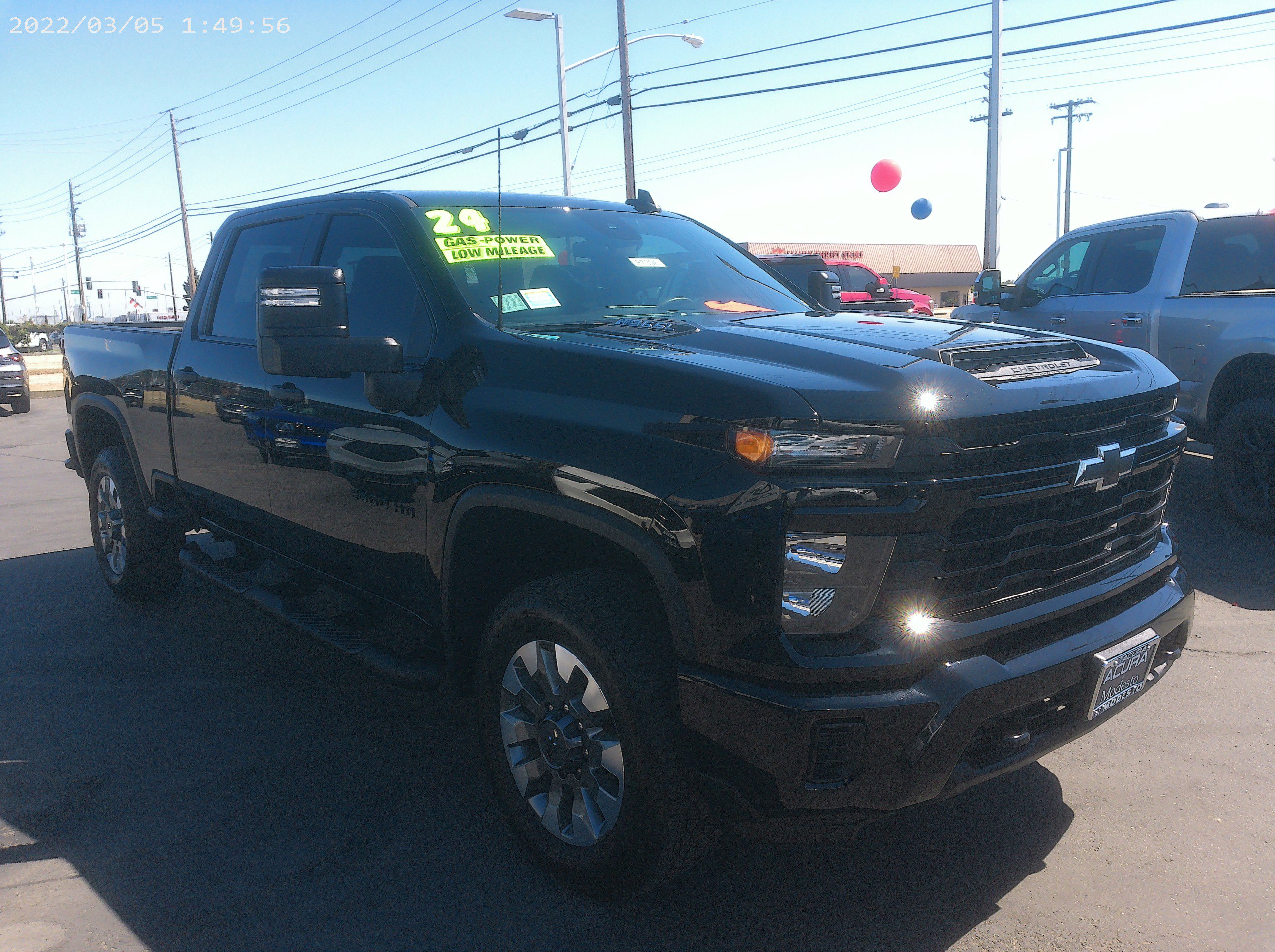 2024 Chevrolet Silverado 2500HD Custom photo 3