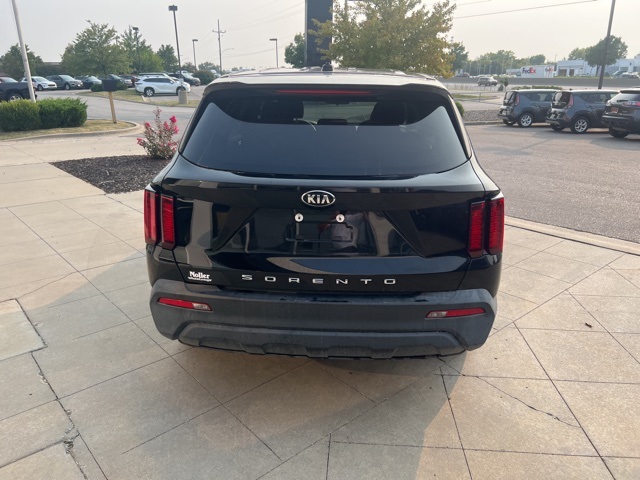 2021 Kia Sorento LX photo 4