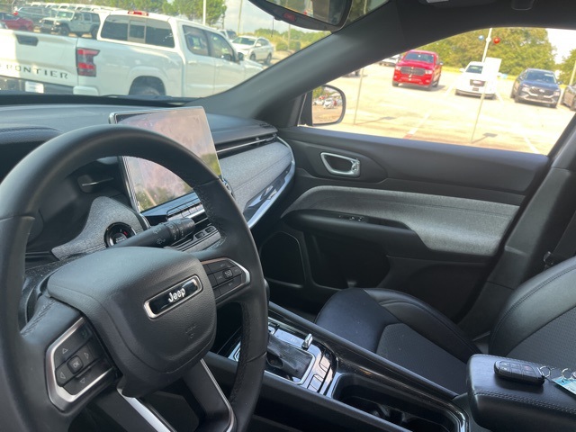 2024 Jeep Compass Latitude photo 5