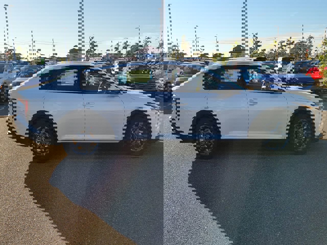 2025 Kia K4 LXS photo 4