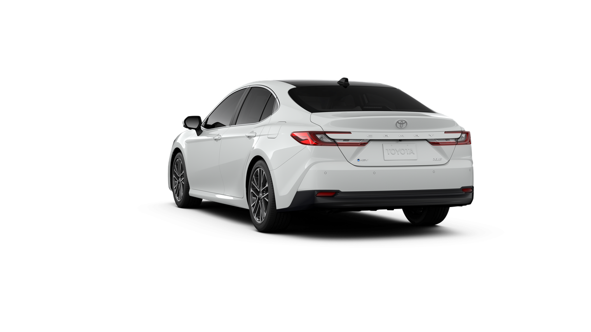 2025 Toyota Camry XLE photo 39