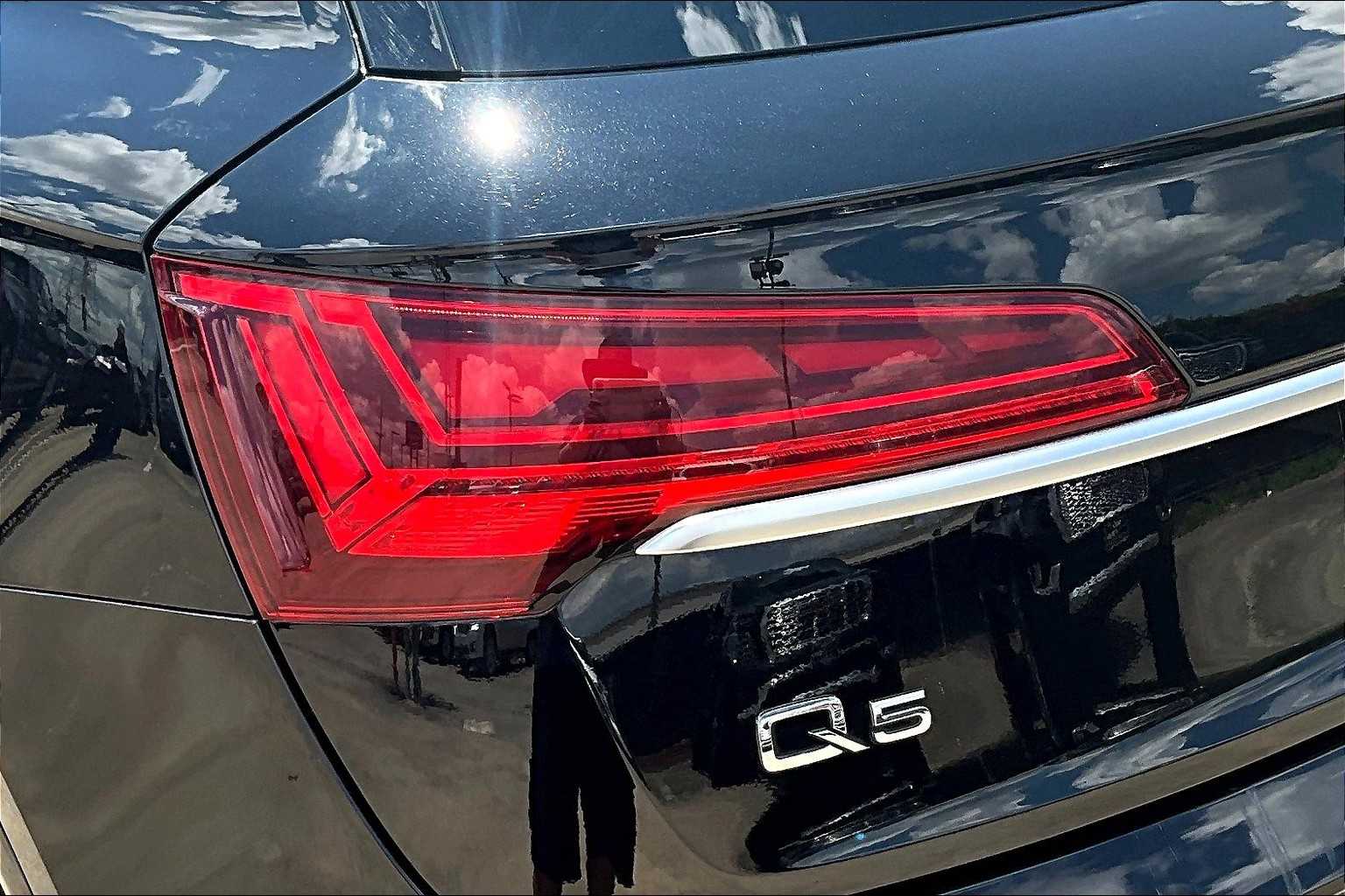 2024 Audi Q5 S line Premium Plus photo 28