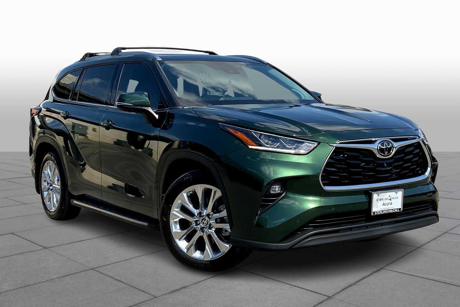 2024 Toyota Highlander Limited photo 2