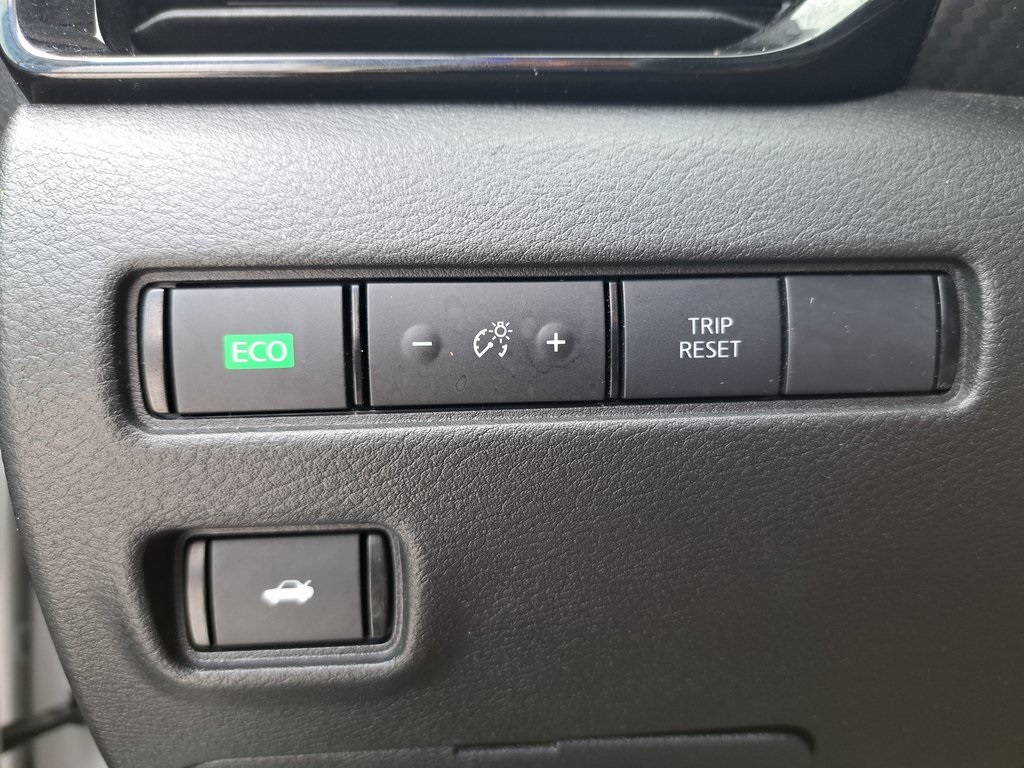 2022 Nissan Sentra SV photo 19