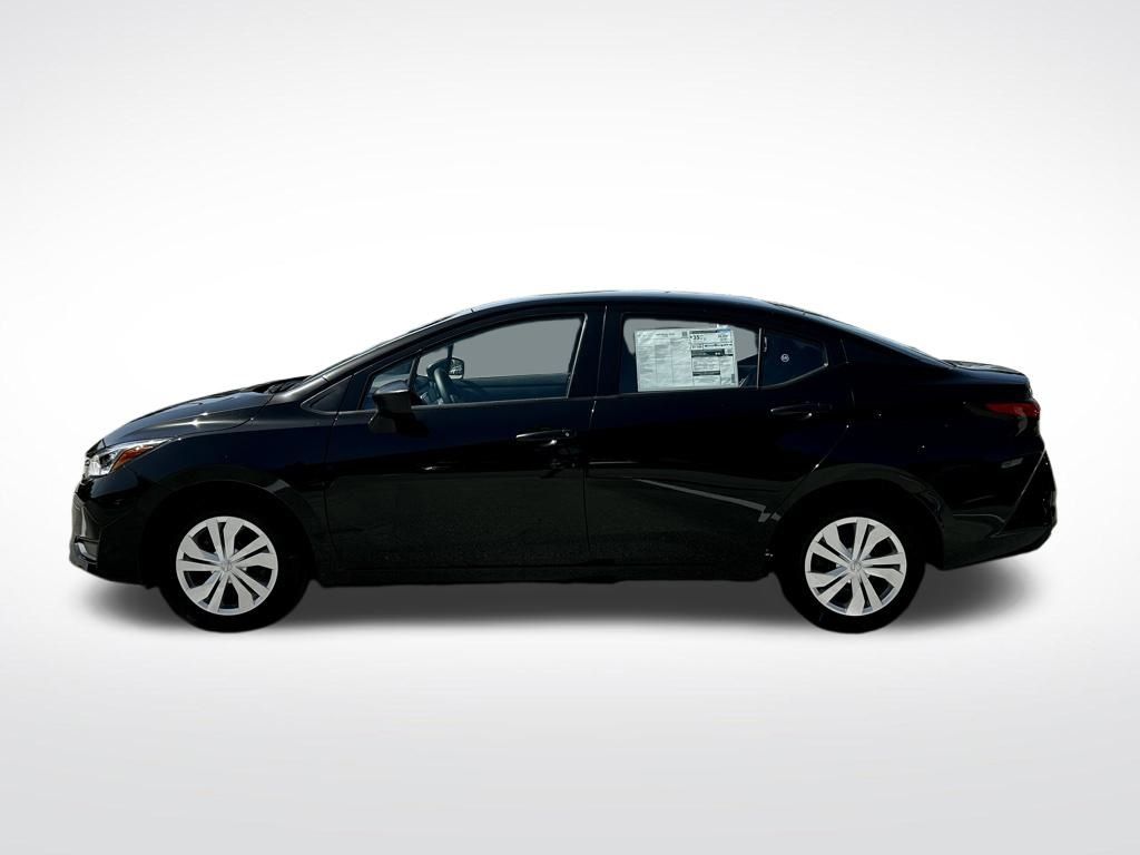 2025 Nissan Versa S photo 2
