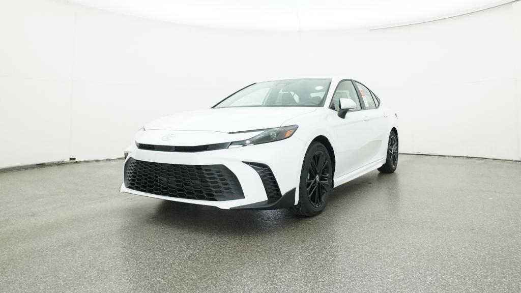 2026 Toyota Camry SE photo 4