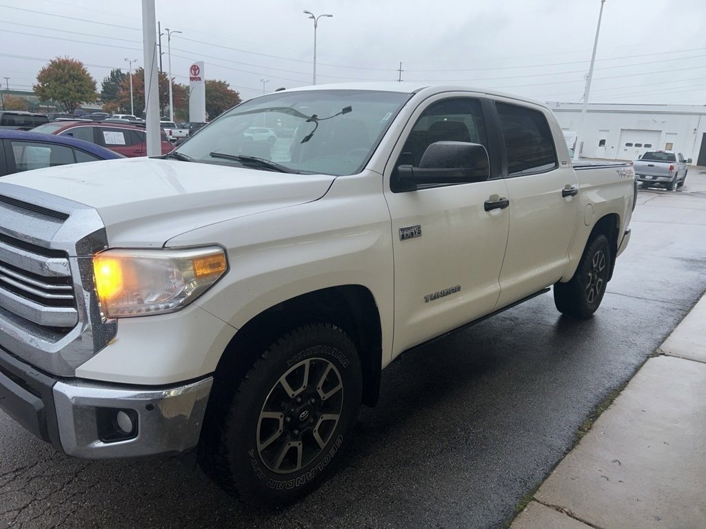2016 Toyota Tundra SR5 photo 3