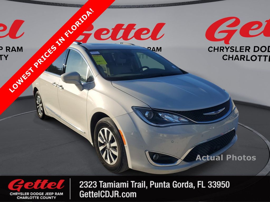 2020 Chrysler Pacifica Touring L Plus's photo