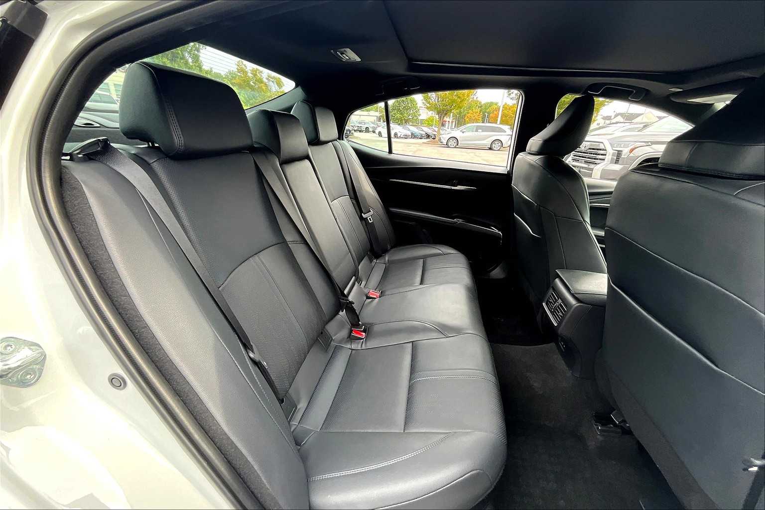 2025 Toyota Camry XSE photo 19