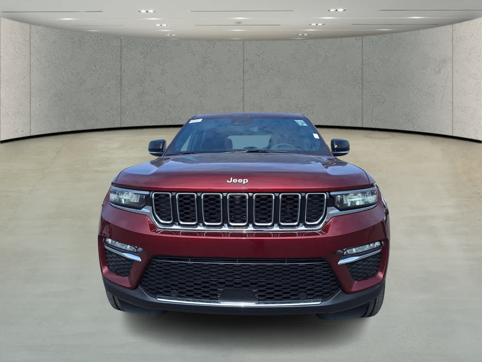 2025 Jeep Grand Cherokee Limited photo 2