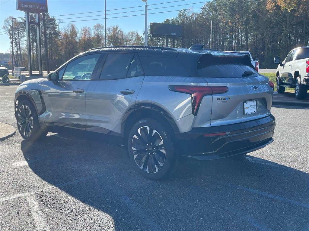 2025 Chevrolet Blazer EV RS photo 4