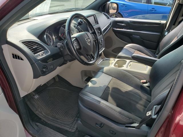 2020 Dodge Grand Caravan SXT photo 11
