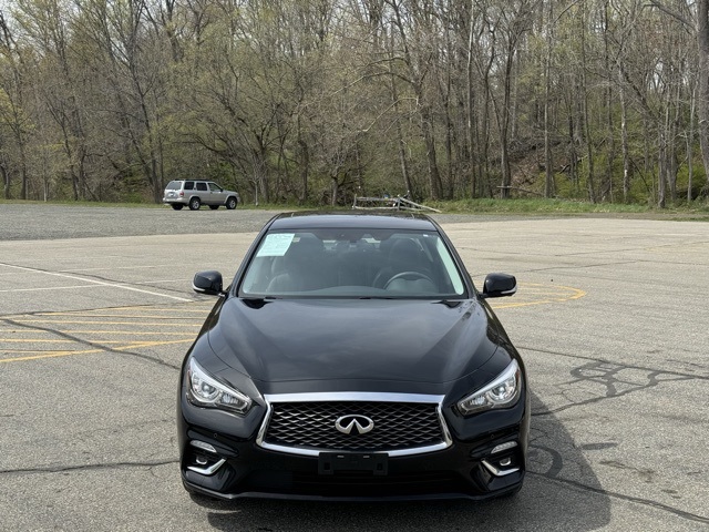 2022 Infiniti Q50 LUXE AWD photo 2