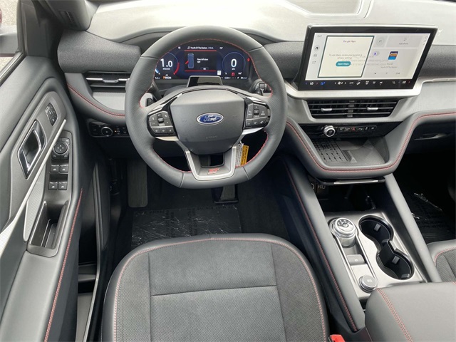 2025 Ford Explorer ST photo 10