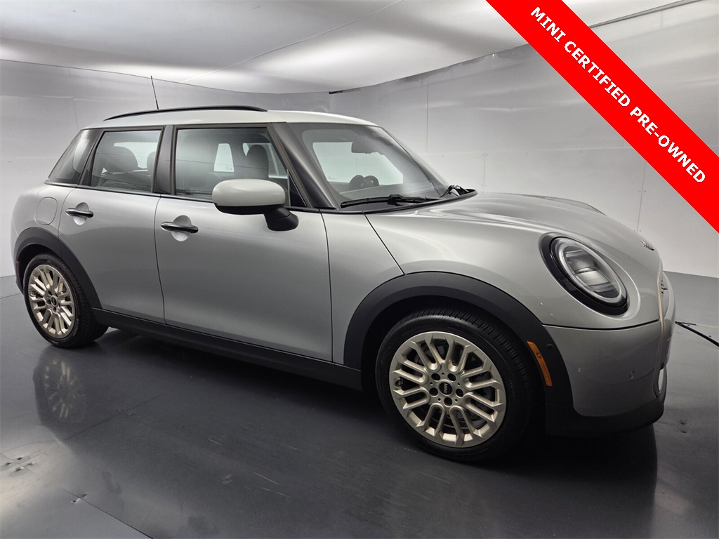 2025 MINI Hardtop 4 Door S's photo