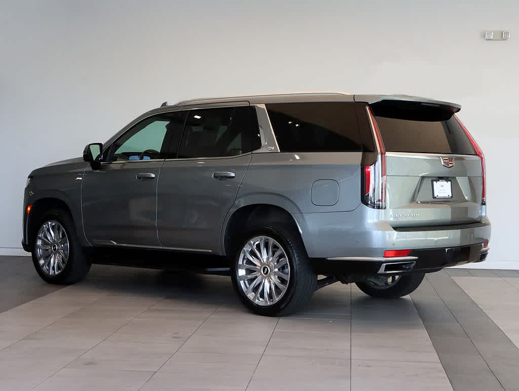 2023 Cadillac Escalade Premium Luxury photo 3