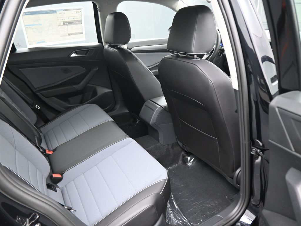 2025 Volkswagen Jetta 1.5T SE photo 41