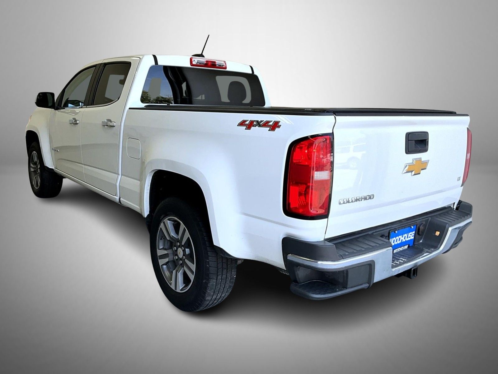2015 Chevrolet Colorado LT photo 3