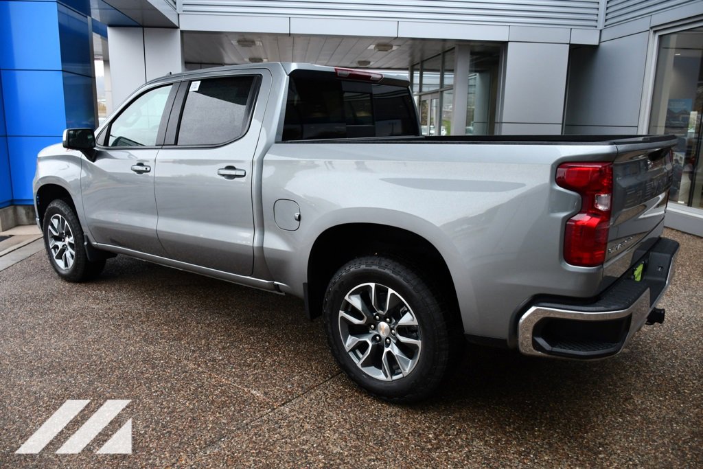 2026 Chevrolet Silverado 1500 LT photo 4