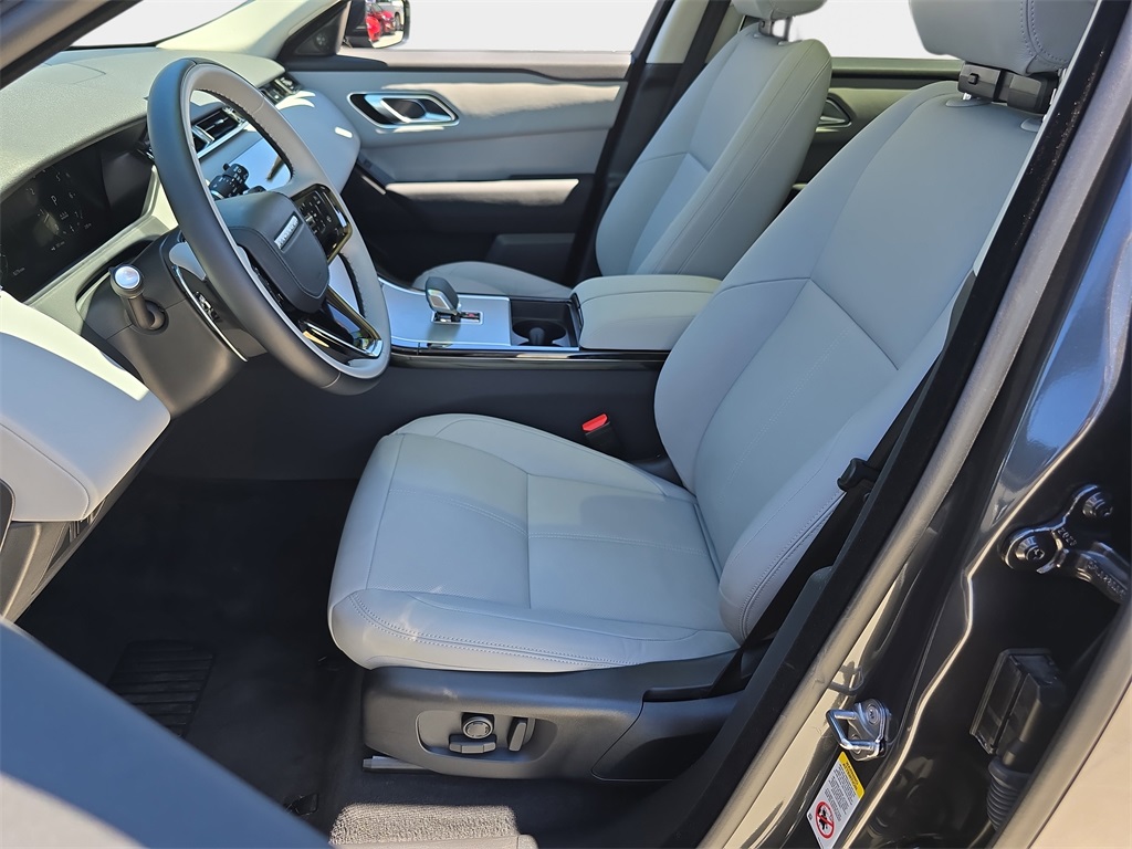 2025 Land Rover Range Rover Velar S photo 13