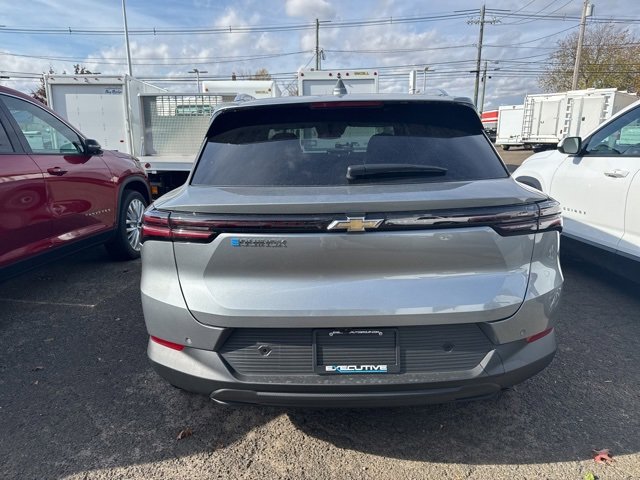 2026 Chevrolet Equinox EV 1LT photo 3