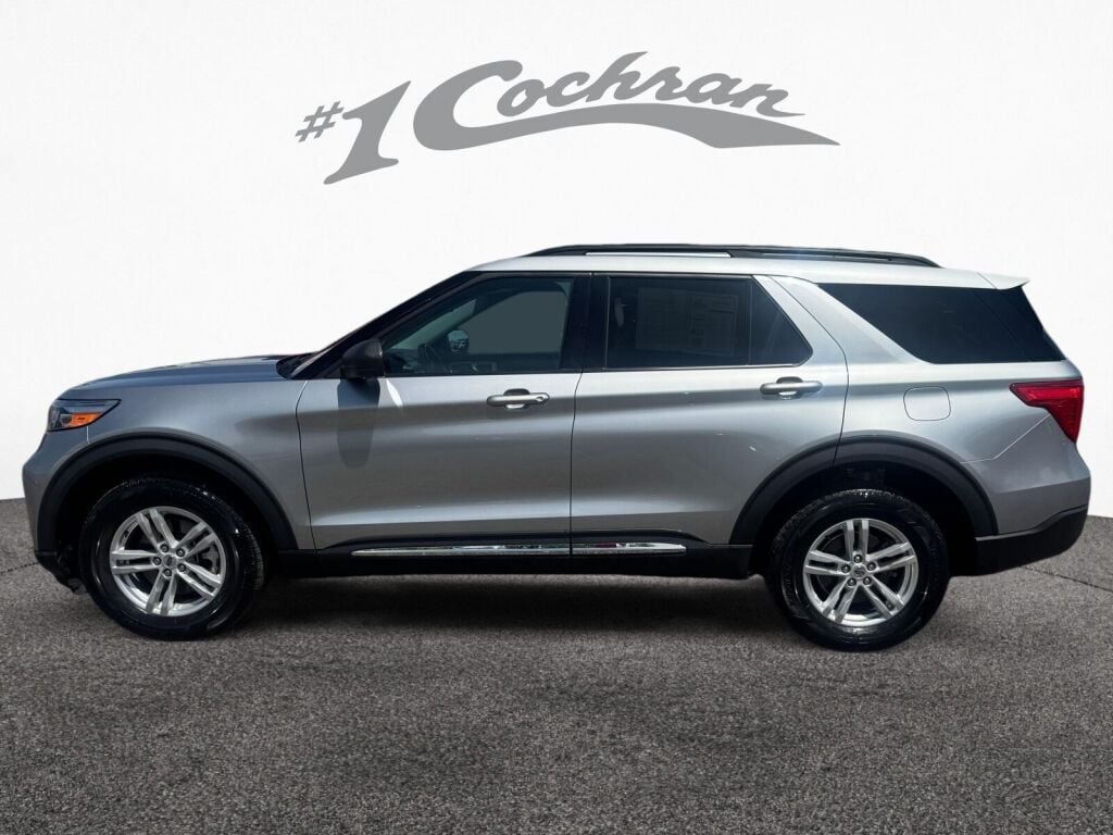 2022 Ford Explorer XLT photo 4