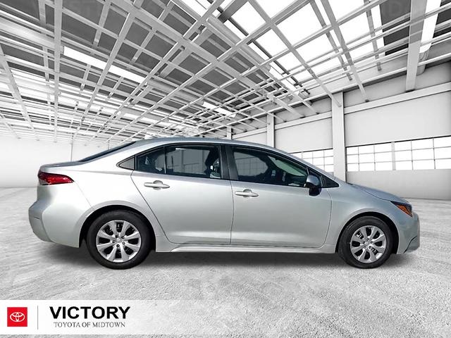 2026 Toyota Corolla LE photo 2