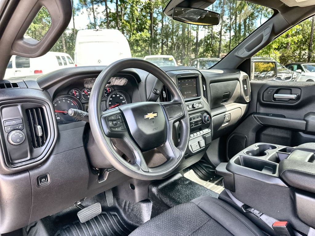 2024 Chevrolet Silverado 1500 photo 10
