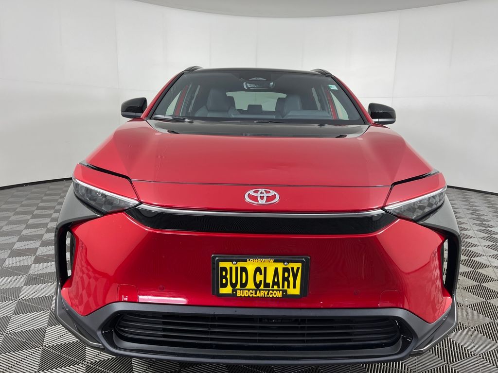 2024 Toyota bZ4X XLE photo 2