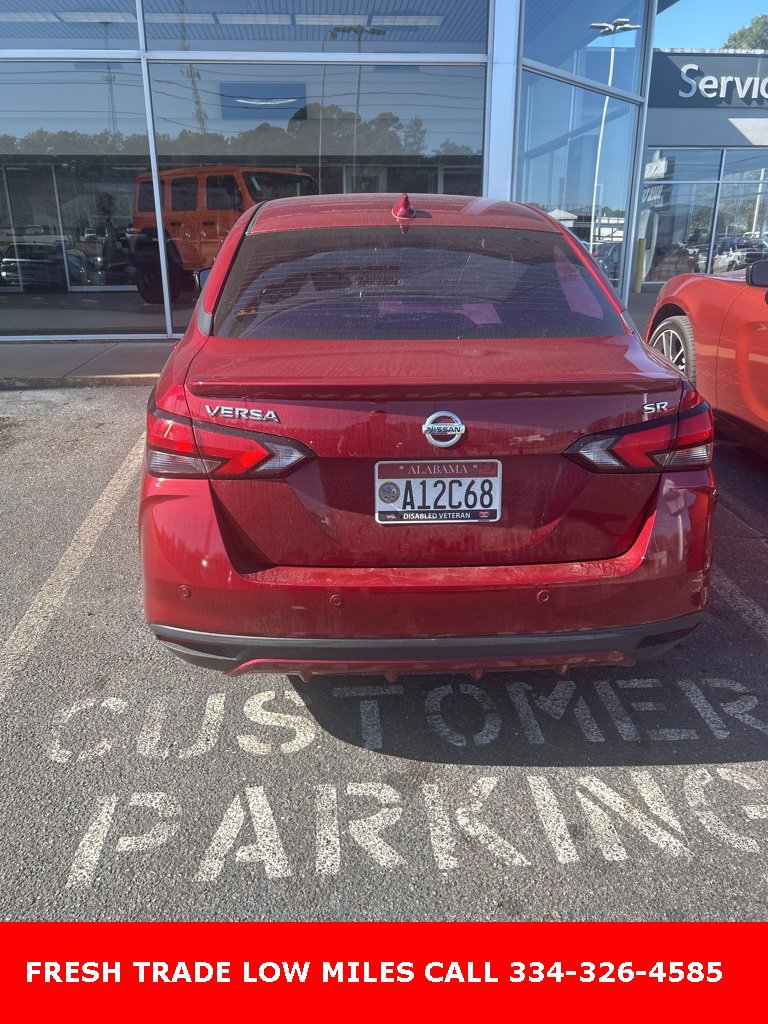 2021 Nissan Versa SR photo 4