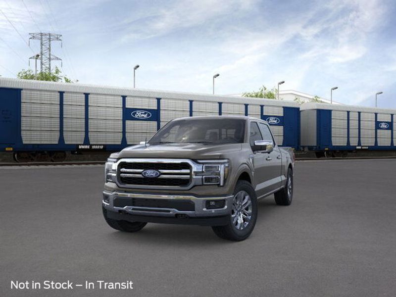 2025 Ford F-150 Lariat photo 2