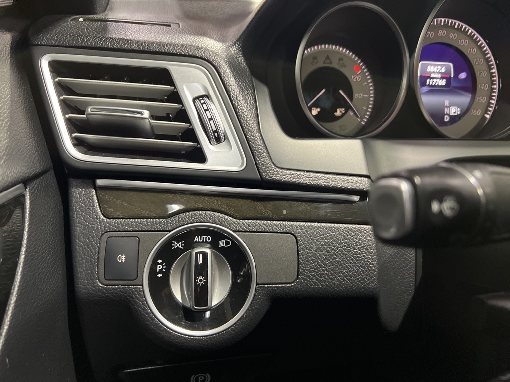 2016 Mercedes Benz E 400 4MATIC photo 23