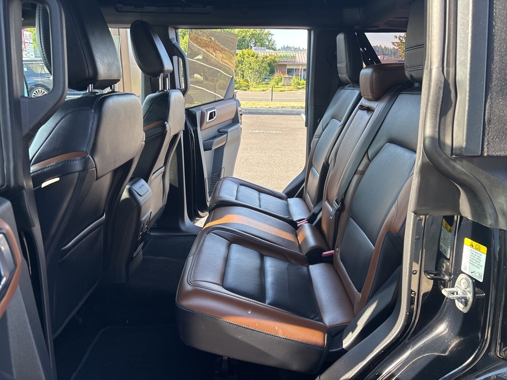 2024 Ford Bronco Outer Banks photo 11
