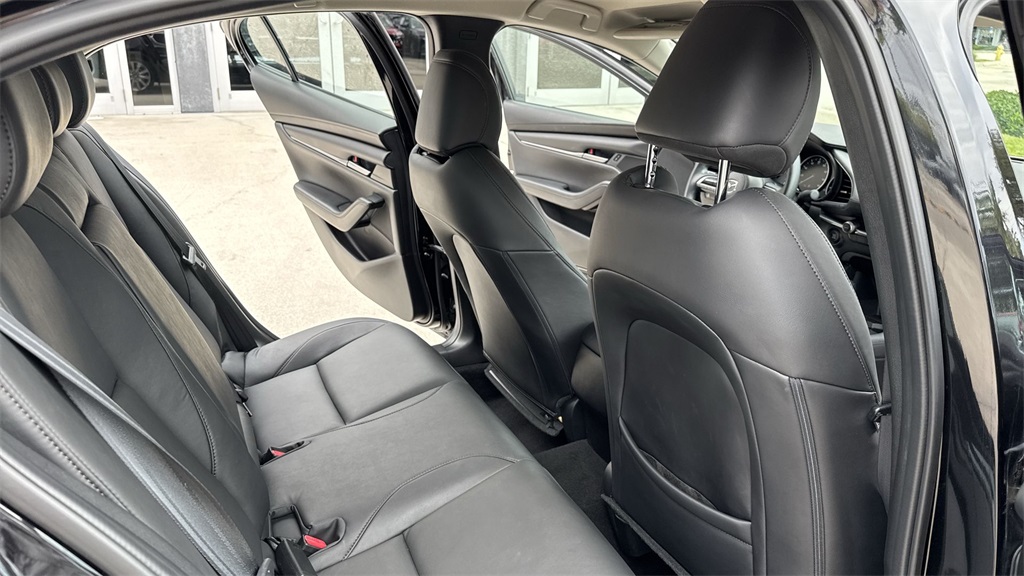 2022 Mazda Mazda3 Select photo 29