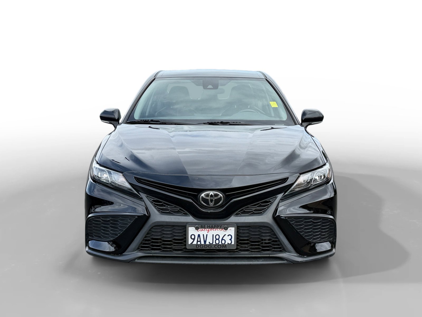 2022 Toyota Camry SE photo 8