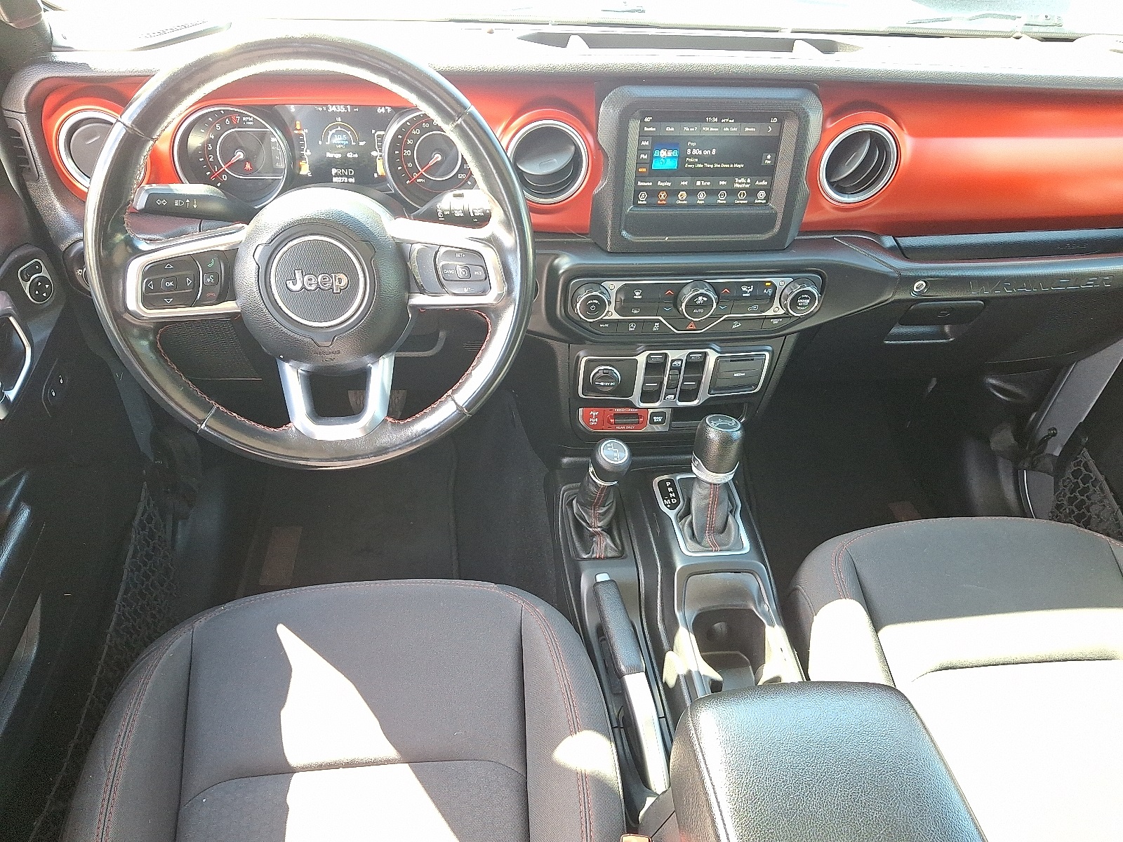 2018 Jeep Wrangler Unlimited Rubicon photo 11