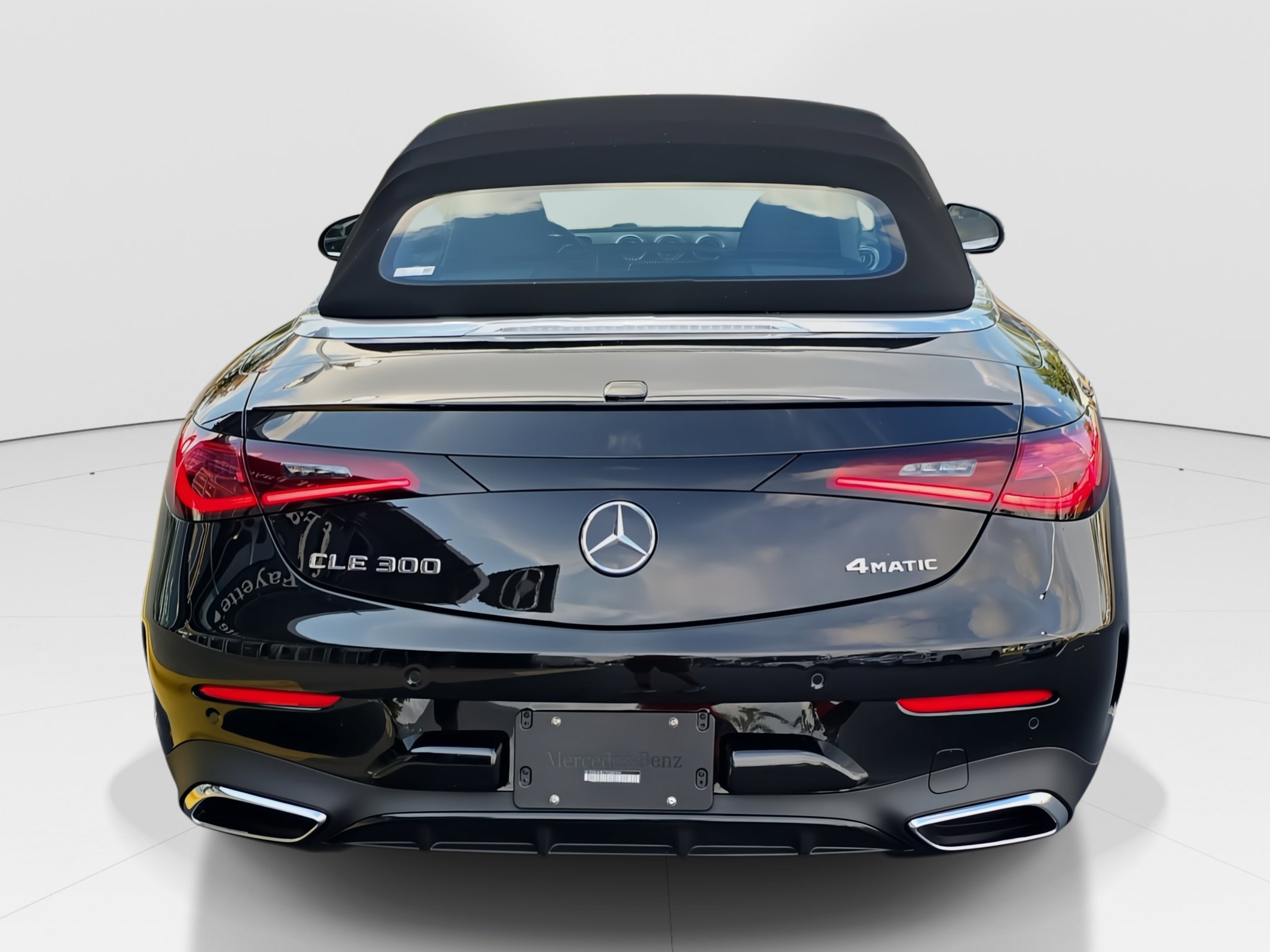 2026 Mercedes Benz CLE 300 4MATIC Cabriolet photo 4