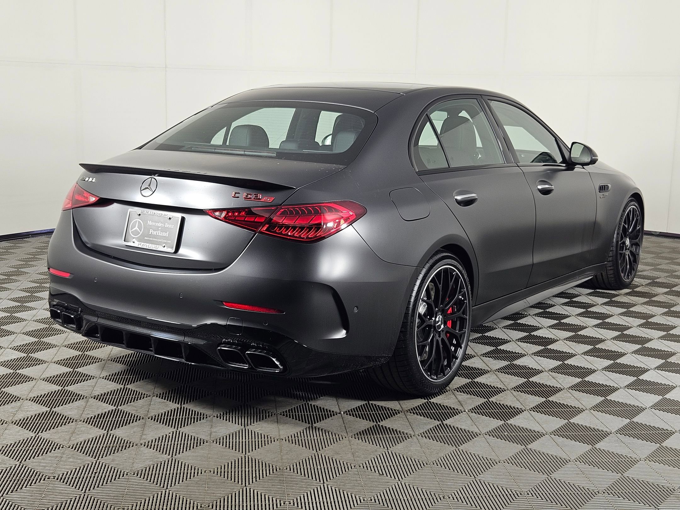 2025 Mercedes Benz C AMG 63 S E PERFORMANCE 4MATIC photo 5