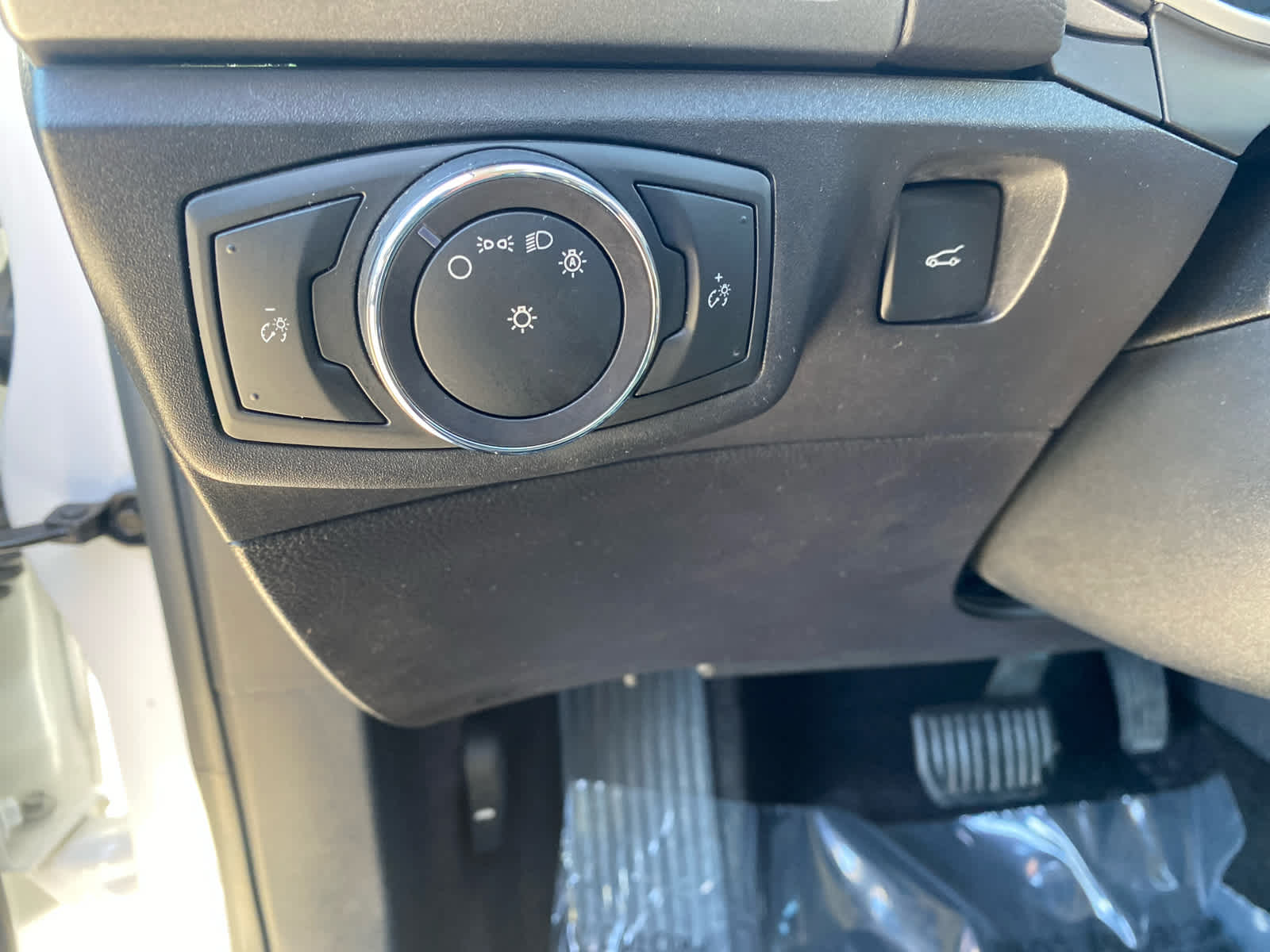 2017 Ford Fusion Hybrid SE photo 15