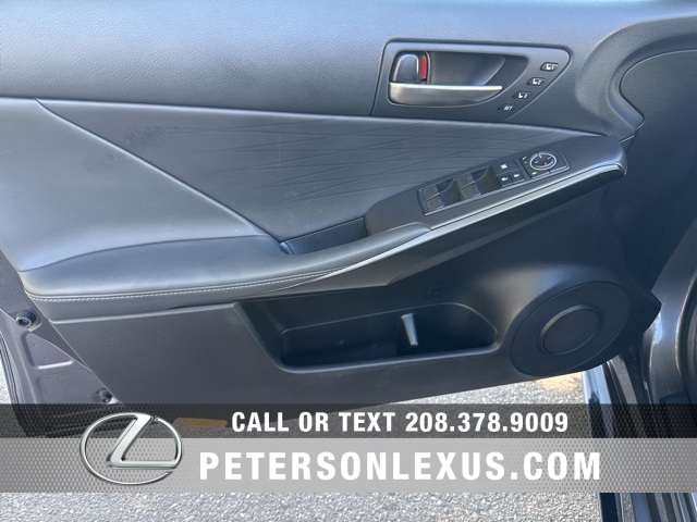 2023 Lexus IS 350 F SPORT photo 20
