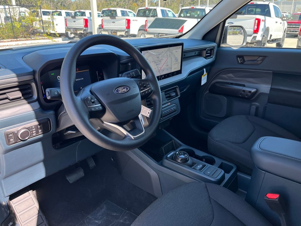 2025 Ford Maverick XL photo 4