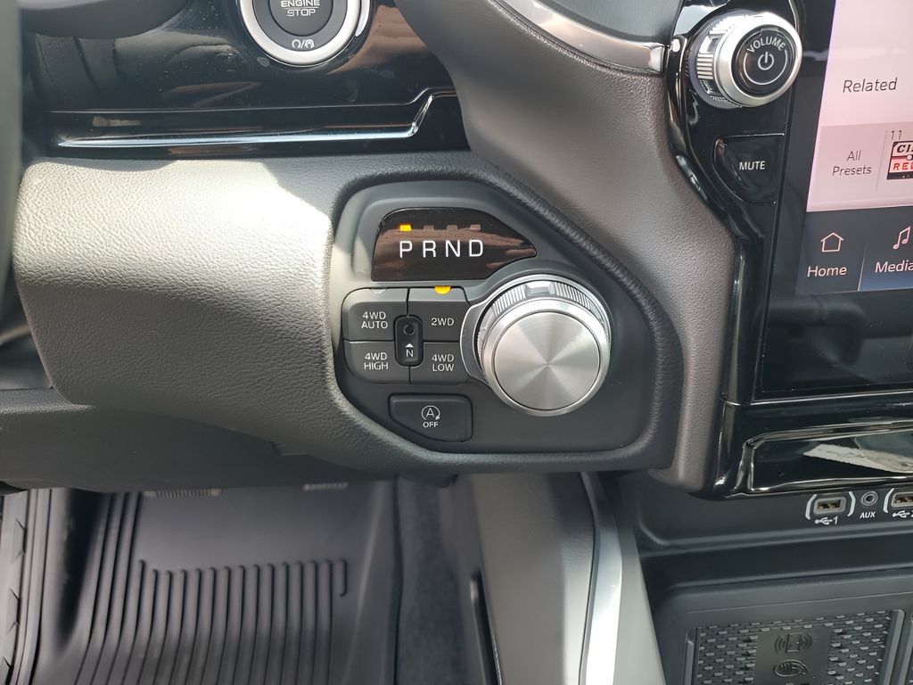 2026 Ram 1500 Laramie photo 40