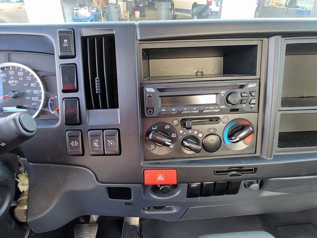 2023 Chevrolet Silverado Base photo 11