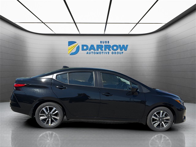 2025 Nissan Versa 1.6 SV photo 6