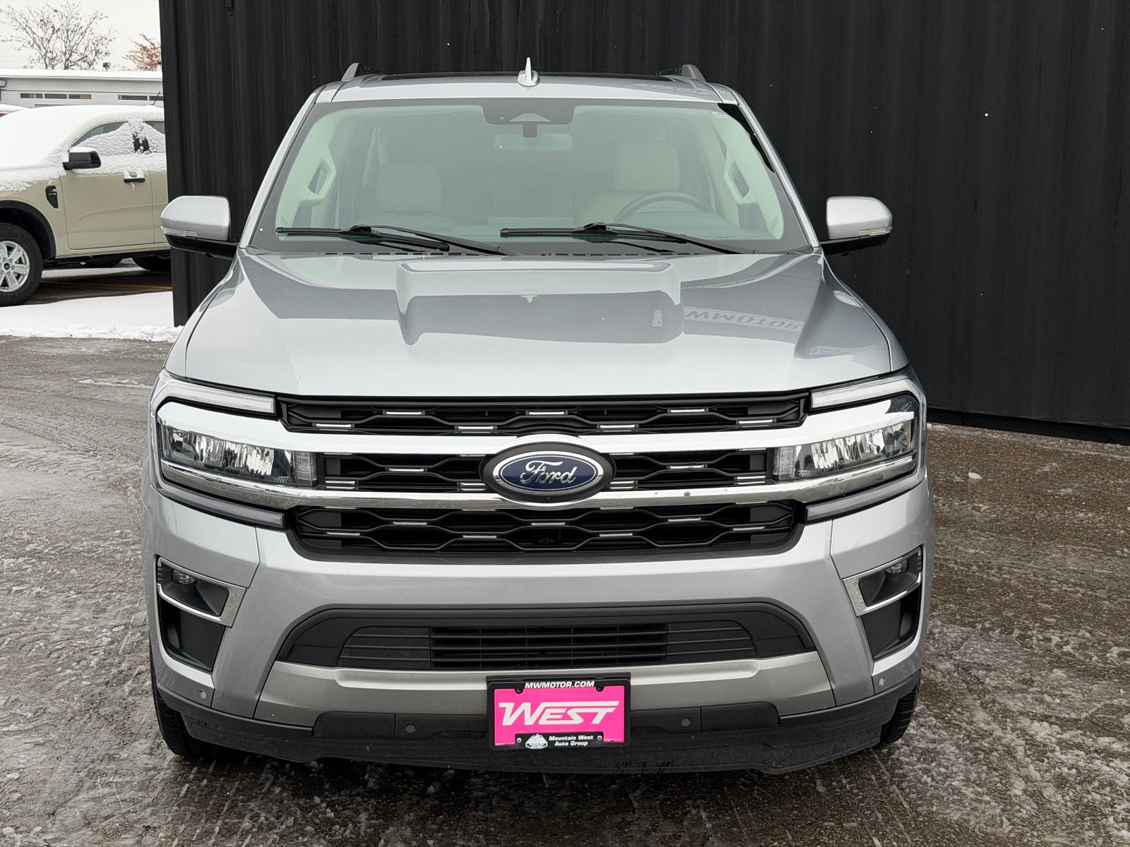 View vehicle photo 3