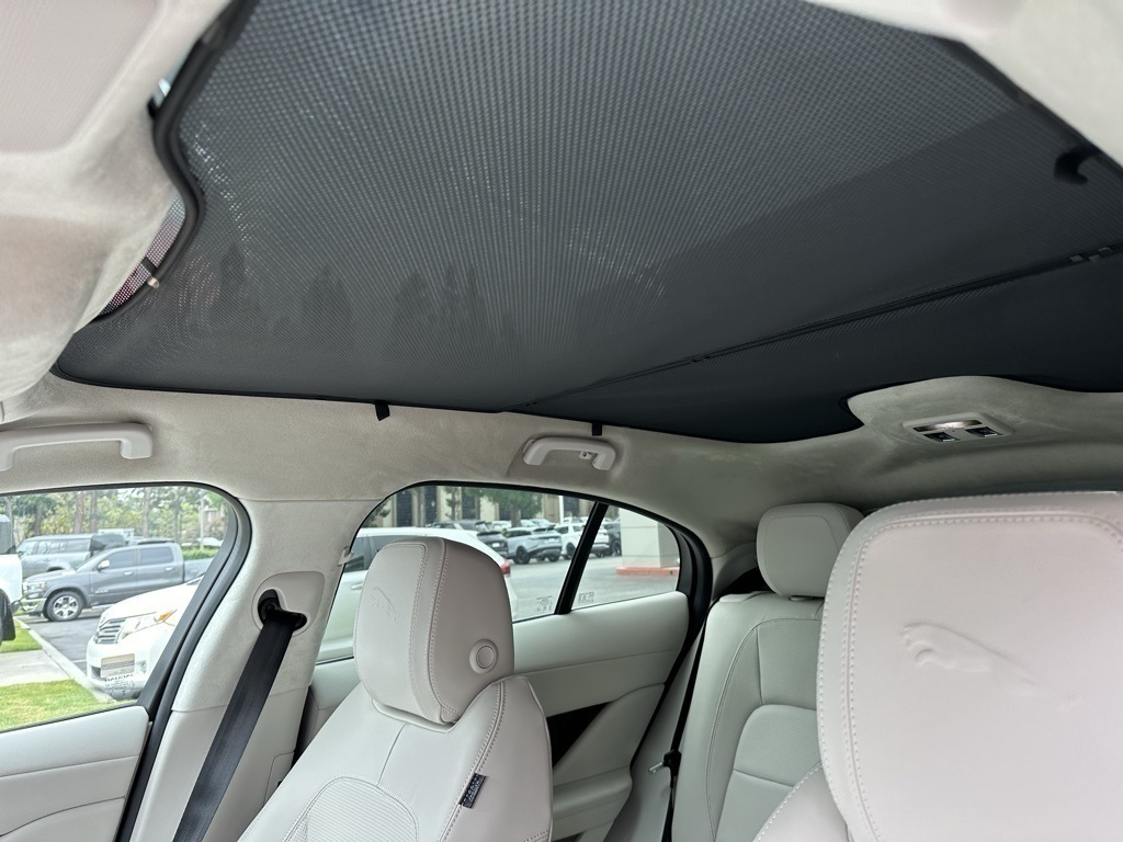 2024 Jaguar I-PACE HSE photo 9