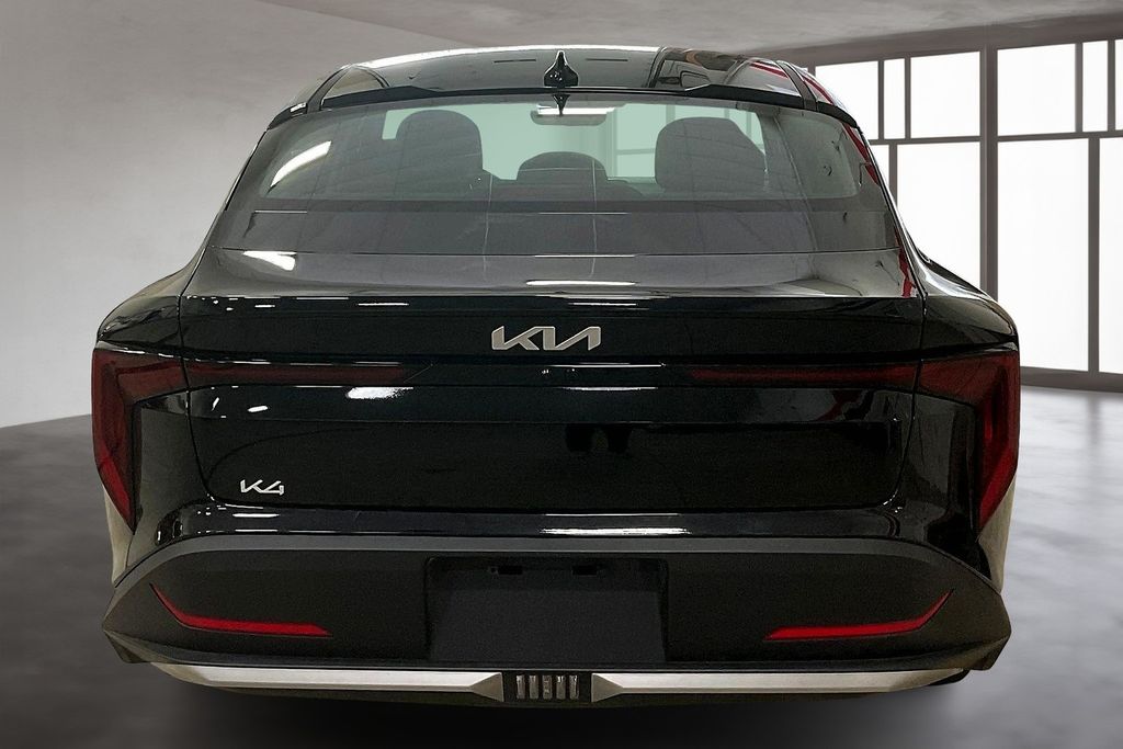 2025 Kia K4 LXS photo 4