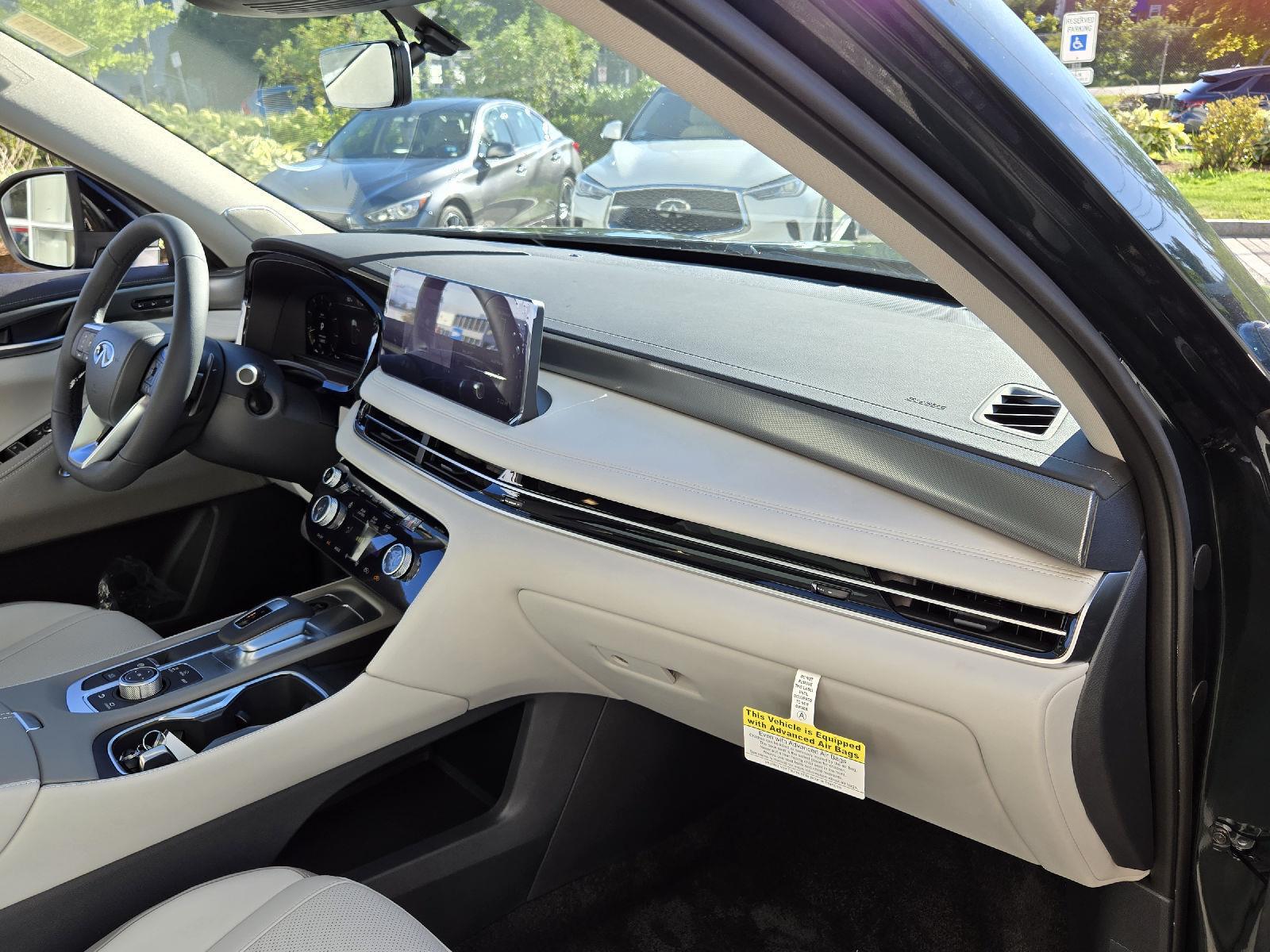 2026 Infiniti QX60 Luxe AWD photo 14