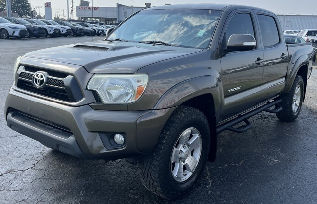 2015 Toyota Tacoma Base photo 3