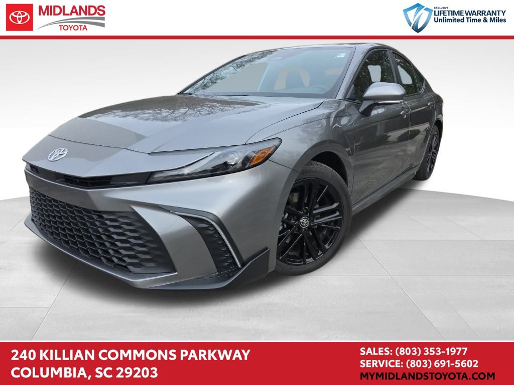 2026 Toyota Camry SE's photo